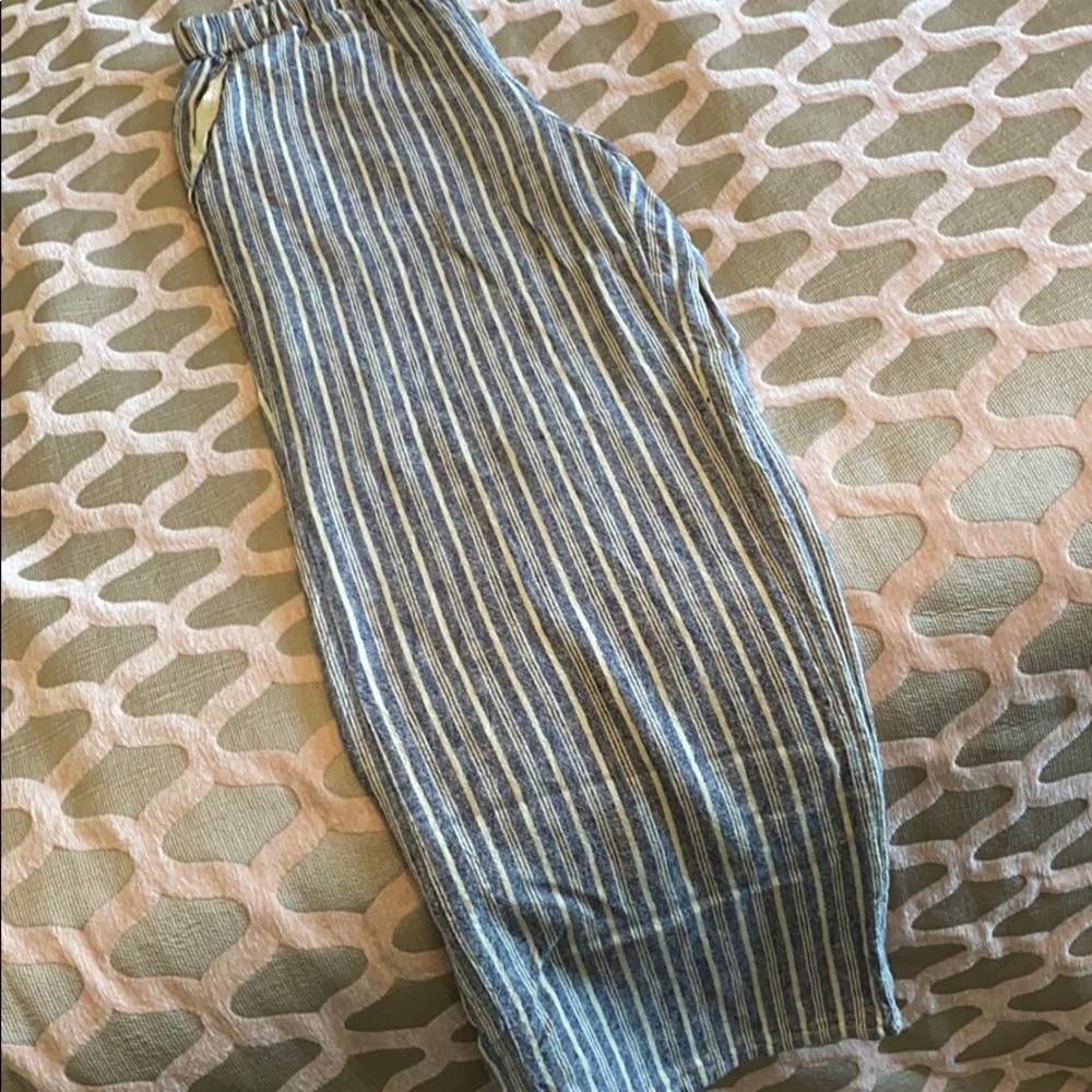 Linen pants - Picture 2 of 3